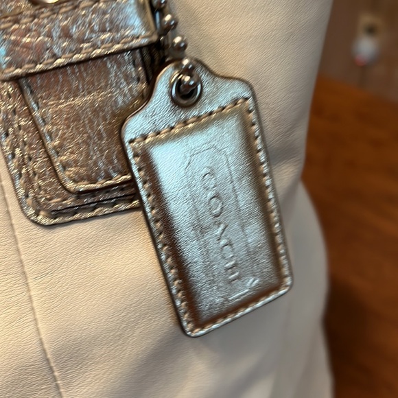 Coach Handbag oyster leather - Picture 2 of 11